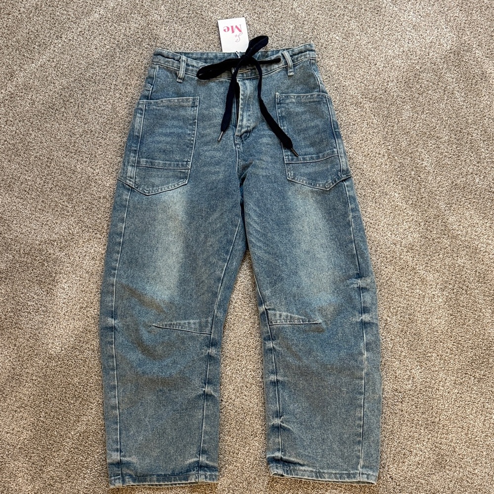 So Me Women's Mid-Rise Washed Barrel Jeans with Tie. New with tags.